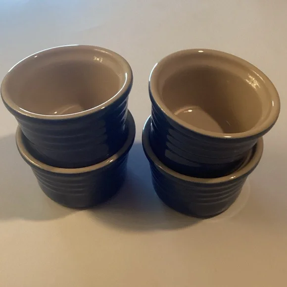 Le Creuset Blue and Cream ramekins, custard cups - Picture 9 of 15